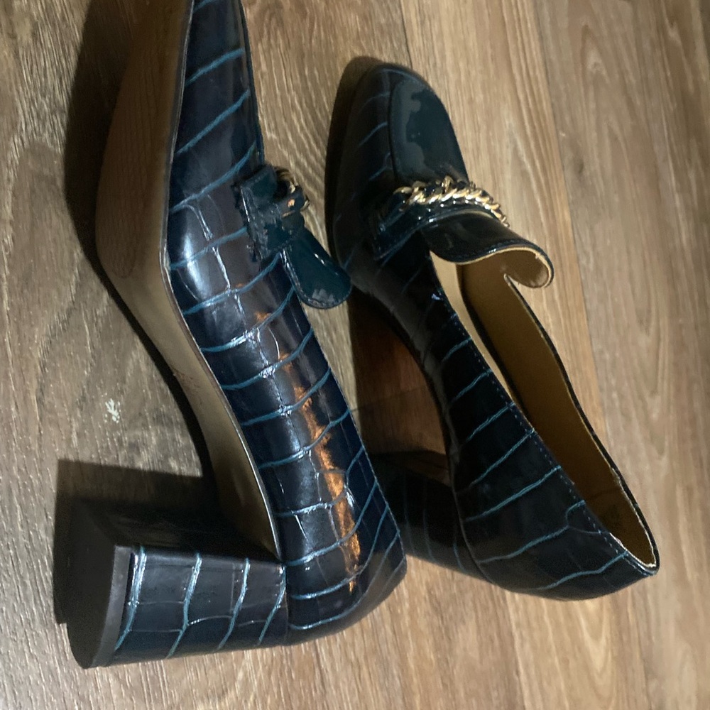 Crown & Ivy Square Toe Heel Size 6.5 - Picture 3 of 6